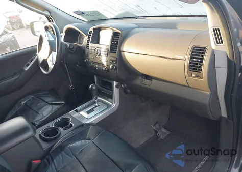 2010 Nissan Pathfinder Se z USA, uszkodzony, nr VIN 5N1AR1NN2AC614919